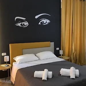 Bed & Breakfast Sensation House ***