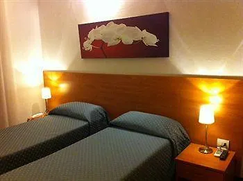 Hotel La Nuova Rotaia Gallarate 3*,