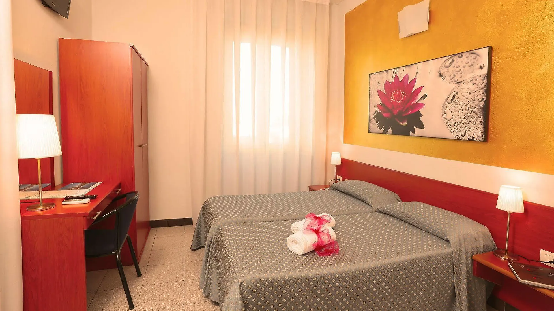 Hotel La Nuova Rotaia Галларате