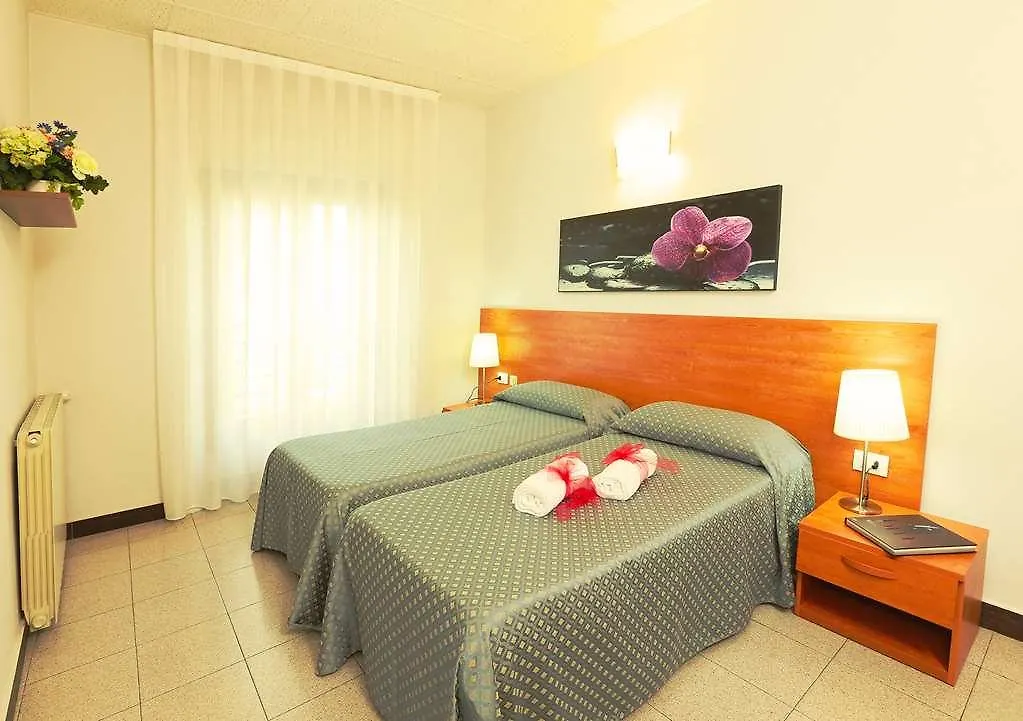 Hotel La Nuova Rotaia Галларате